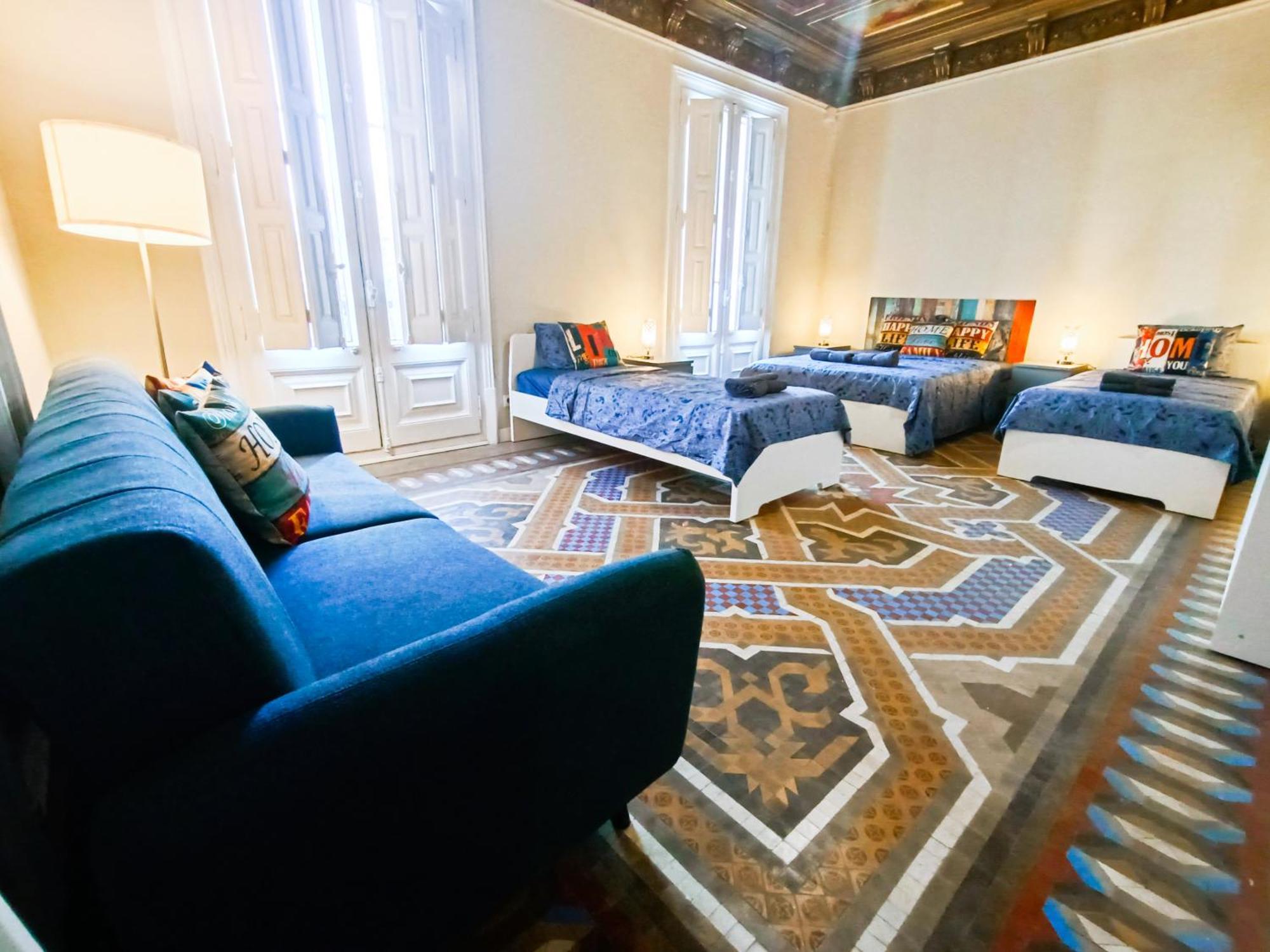 Private Rooms By Plaza Catalunya บาร์เซโลนา ภายนอก รูปภาพ